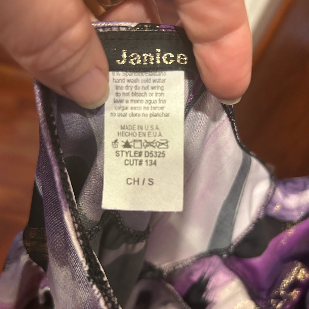 Purple and Black Halter Dress - NEW WITHOUT TAGS - Picture 4 of 4